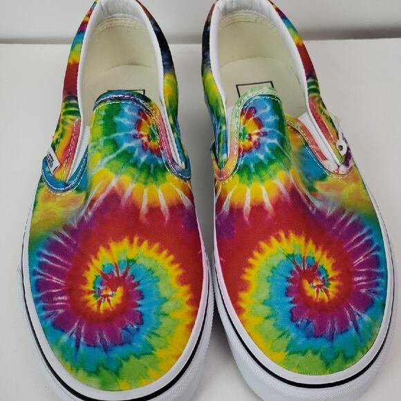 New Never Worn Vans Off The Wall Tie Dye Shoes US Women size 7, US MEN size 5.5